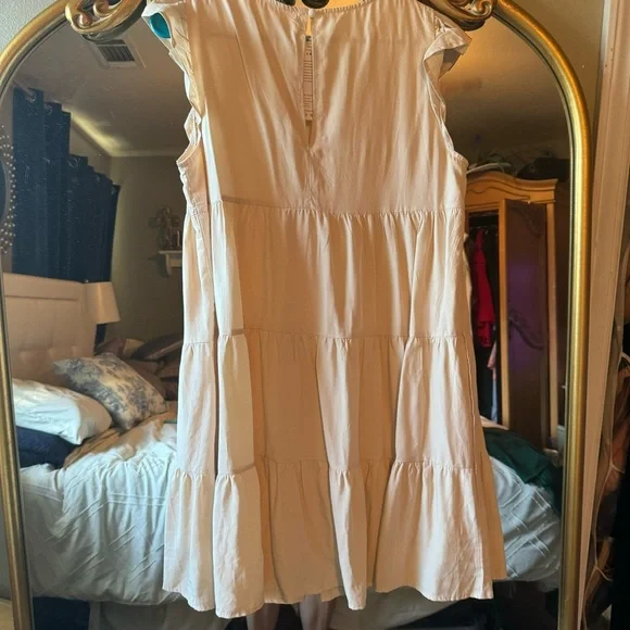 Medium sleeveless tiered, flowy mini dress - Picture 3 of 6